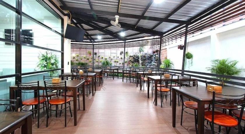 Thanburi Hotel Udon Thani Bagian luar foto