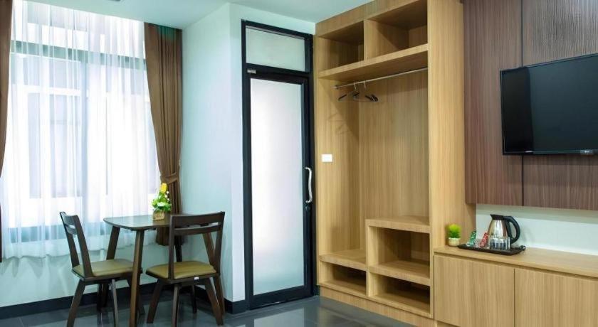 Thanburi Hotel Udon Thani Bagian luar foto