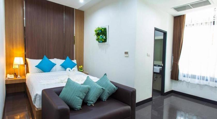 Thanburi Hotel Udon Thani Bagian luar foto