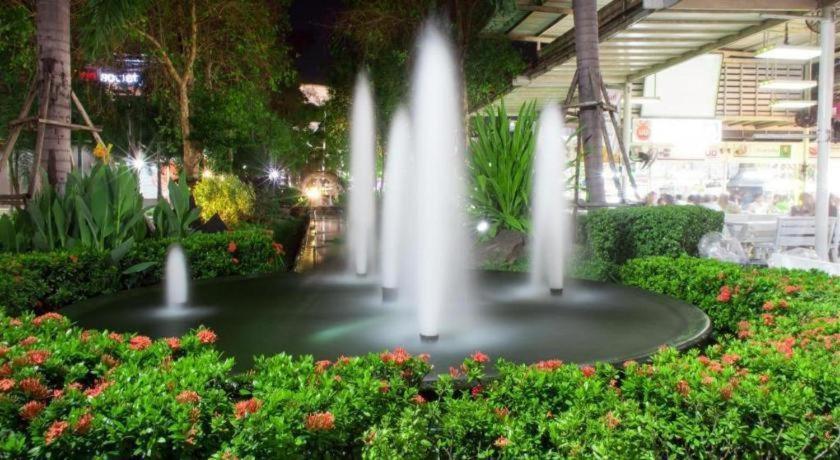 Thanburi Hotel Udon Thani Bagian luar foto