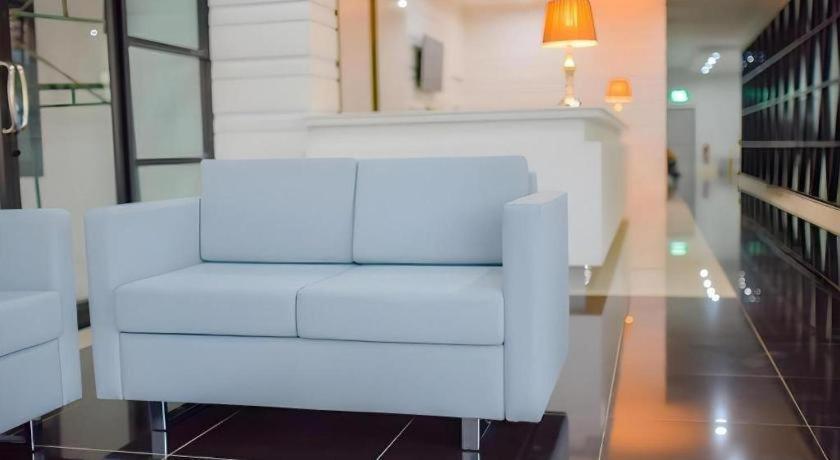 Thanburi Hotel Udon Thani Bagian luar foto