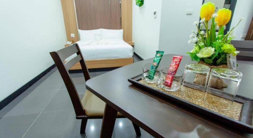 Thanburi Hotel Udon Thani Bagian luar foto