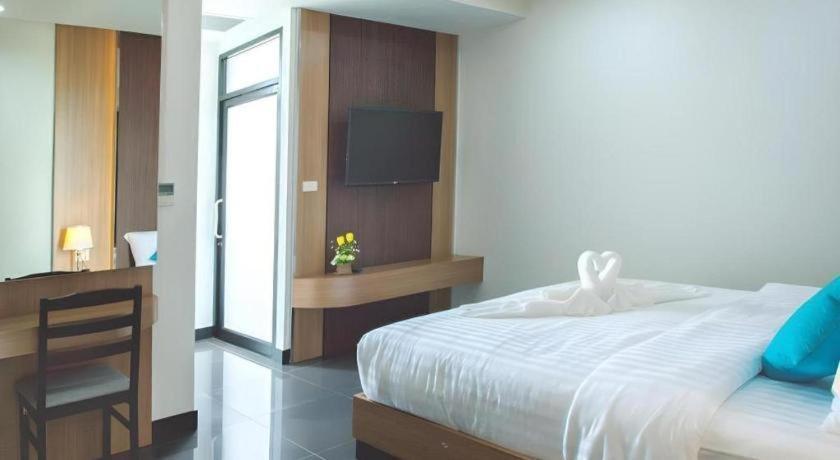 Thanburi Hotel Udon Thani Bagian luar foto