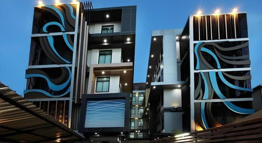 Thanburi Hotel Udon Thani Bagian luar foto