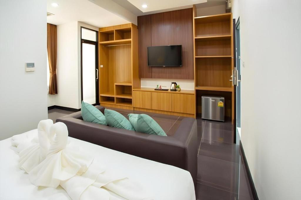 Thanburi Hotel Udon Thani Bagian luar foto