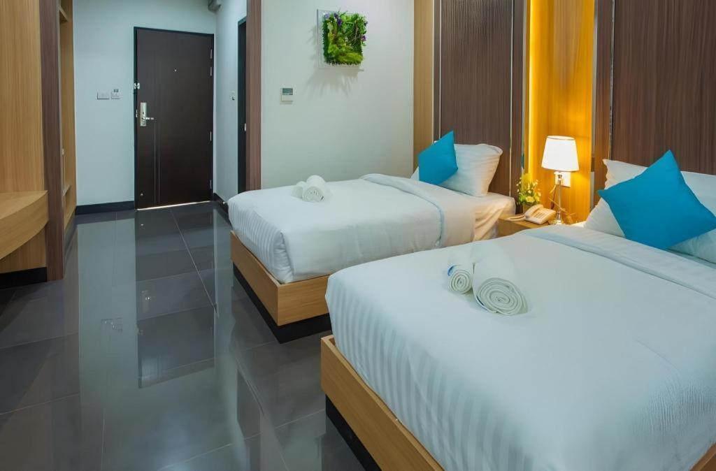 Thanburi Hotel Udon Thani Bagian luar foto